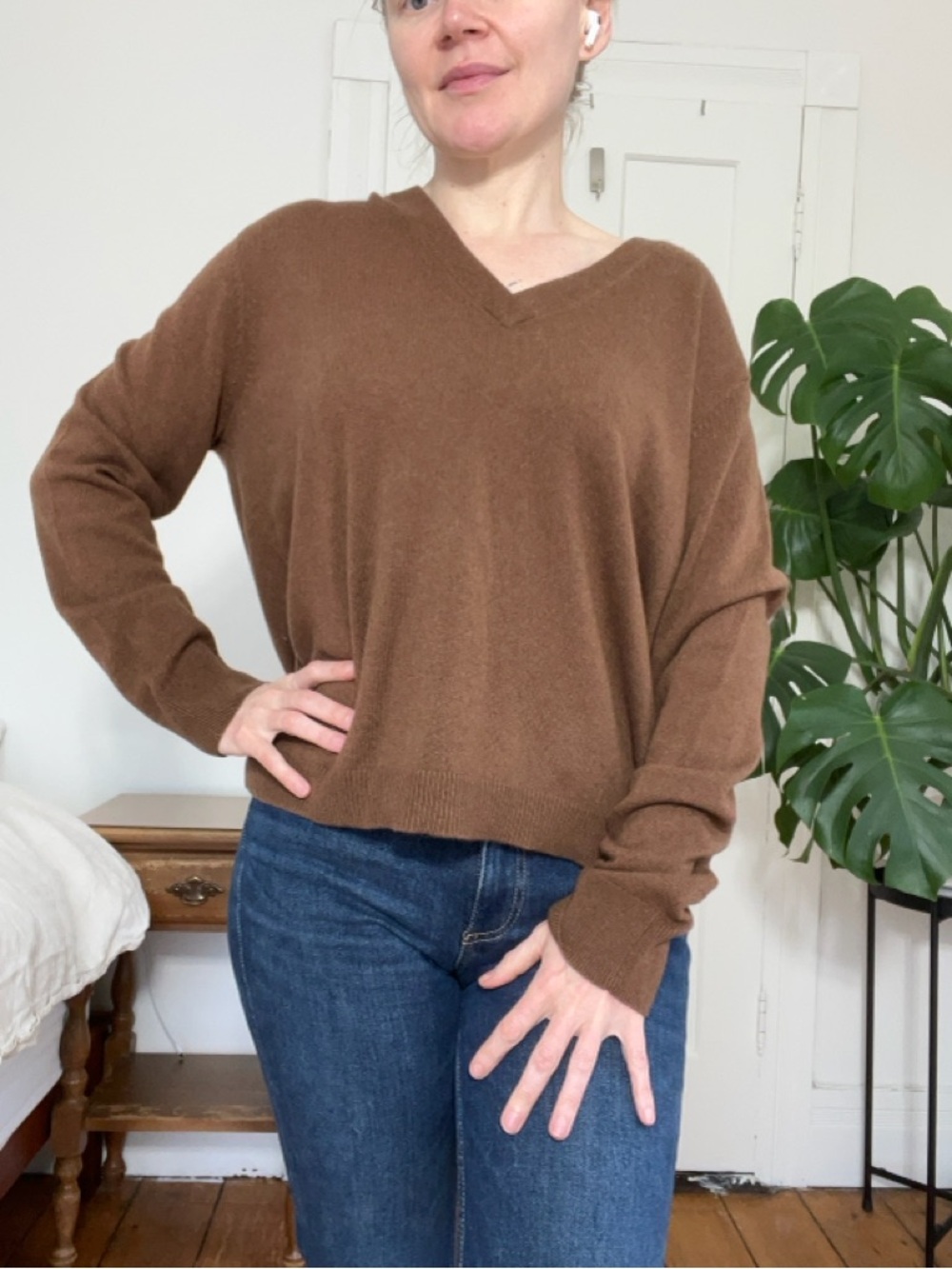 Jenni Kayne 100% Cashmere Sweater L Brown V Neck Oversized Luxury Minimalist